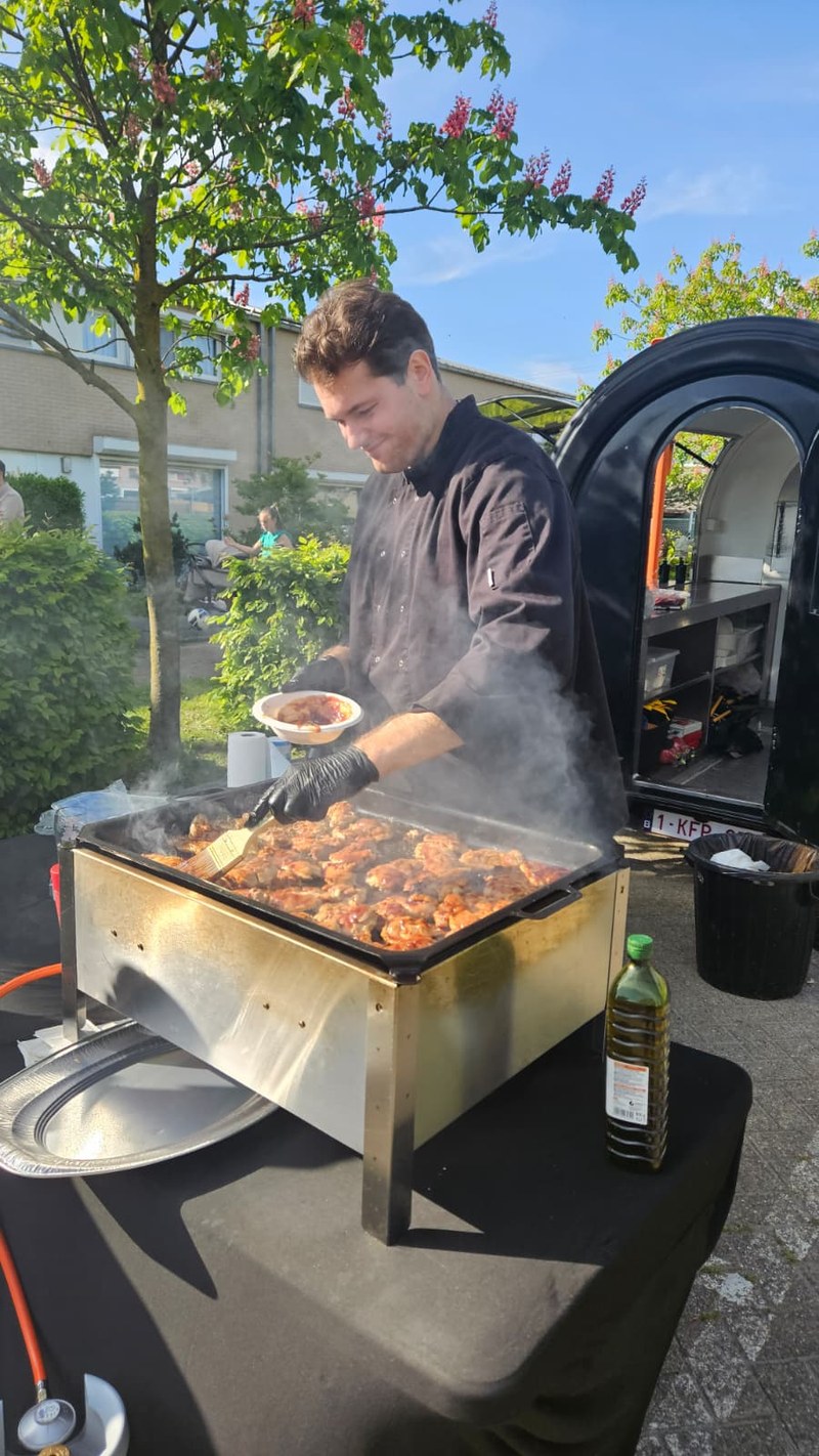 Twister-aardappelen draaien bij de foodtruck