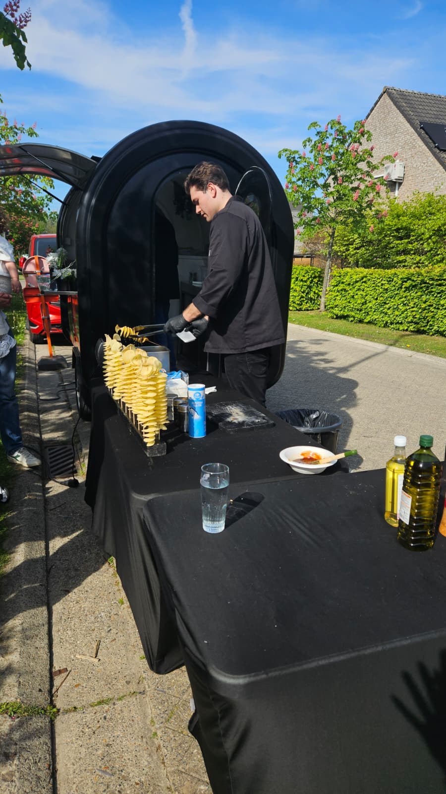 Worsten grillen in actie